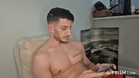 hardselfone online show from August 10, 8:38 am