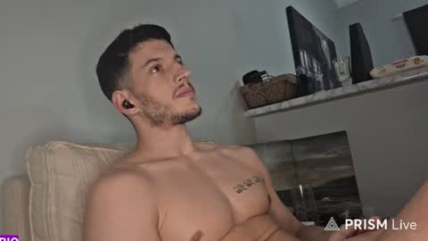 hardselfone online show from August 12, 7:54 am