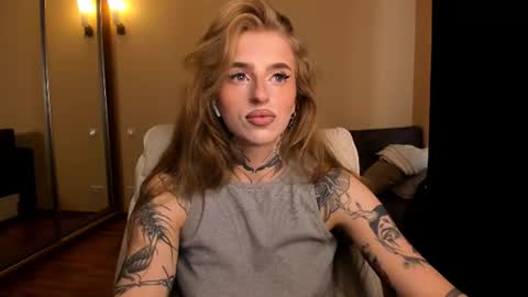Julia online show from July 16, 5:19 am