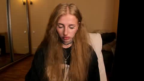 Julia online show from August 1, 5:24 am