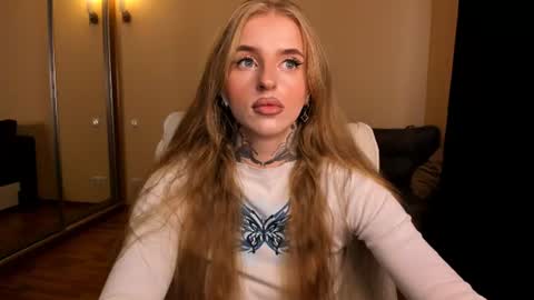 Julia online show from August 3, 5:36 am