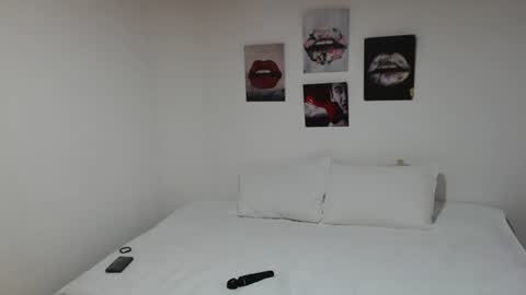 Female galaxy online show from June 25, 10:13 pm