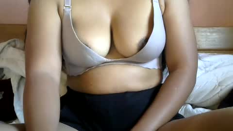 harmalie online show from August 2, 4:30 am