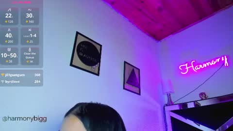 Laura  - INDEPENDENT MODEL online show from July 24, 1:30 am