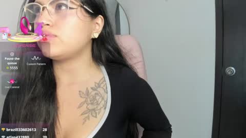 vanessa online show from August 1, 5:41 pm