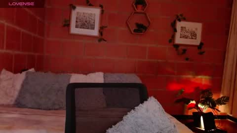 harmonyy01 online show from August 3, 4:52 am