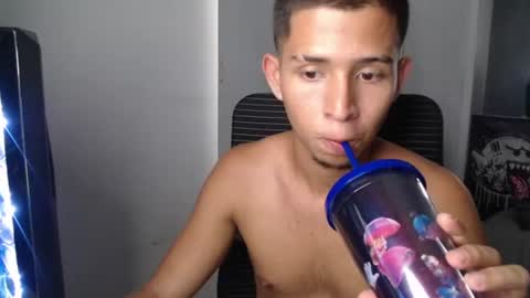 harold_18_ online show from August 3, 4:47 pm