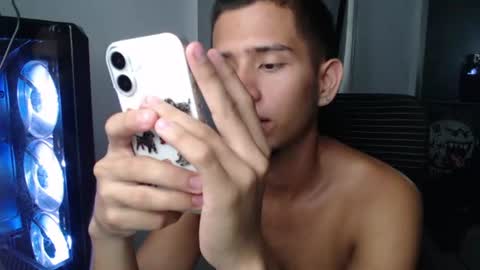 harold_18_ online show from August 6, 8:41 pm