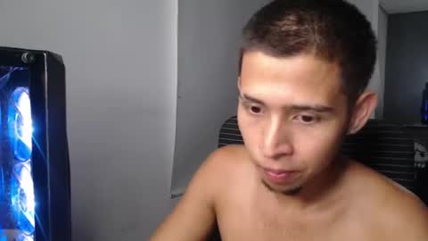 harold_18_ online show from August 8, 4:40 pm