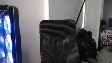 harold_18_ online show from August 11, 8:11 pm