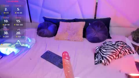 harper_taylor_ online show from August 11, 1:46 pm