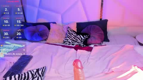 harper_taylor_ online show from August 15, 2:32 pm