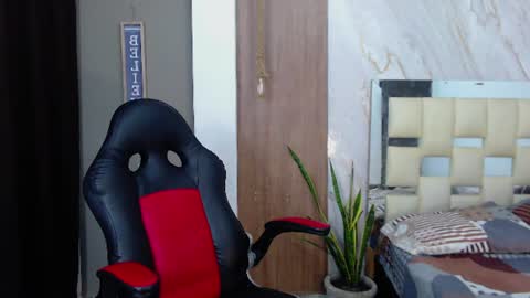 harry_jhonsonn online show from July 29, 5:25 am