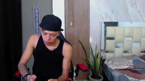 harry_jhonsonn online show from July 29, 6:53 am