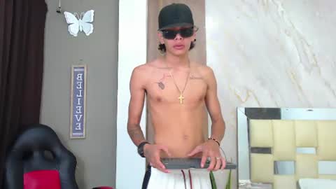 harry_jhonsonn online show from August 13, 3:20 am