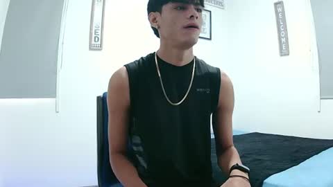 harrythomson1 online show from July 19, 4:42 pm