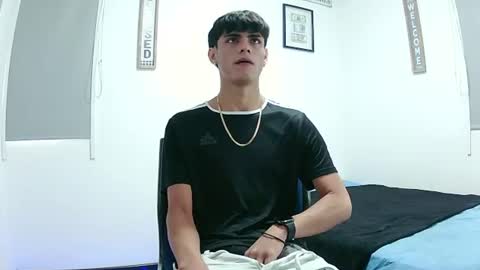 harrythomson1 online show from July 24, 6:55 pm