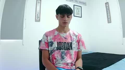 harrythomson1 online show from July 25, 4:22 pm
