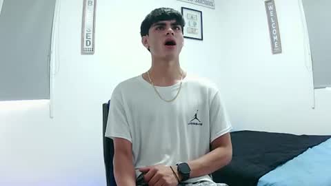 harrythomson1 online show from July 27, 3:39 pm