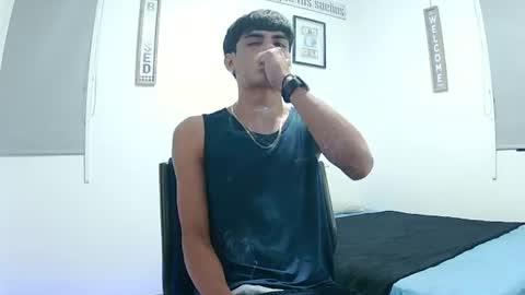 harrythomson1 online show from July 31, 8:20 am