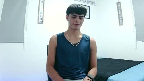 harrythomson1 online show from July 31, 10:32 am