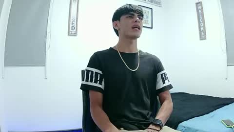 harrythomson1 online show from July 31, 10:59 pm