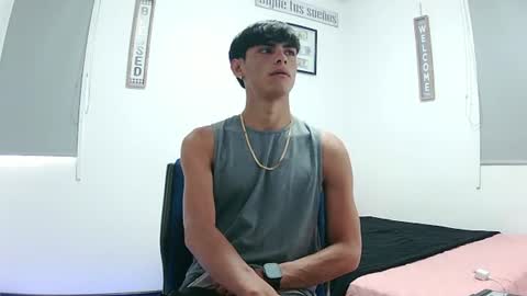 harrythomson1 online show from August 8, 4:29 pm