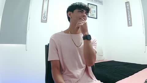 harrythomson1 online show from August 10, 11:55 am