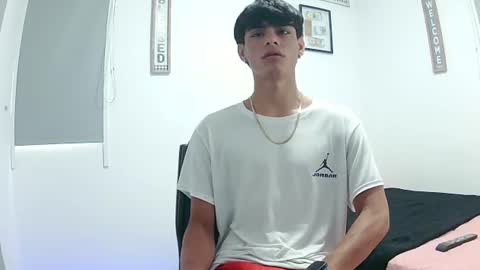 harrythomson1 online show from August 14, 1:04 pm