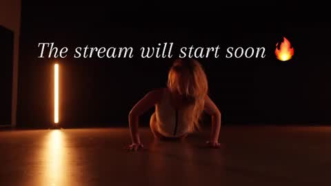 Anna online show from July 27, 8:36 pm