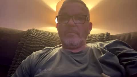 hawks2113 online show from April 4, 11:23 pm