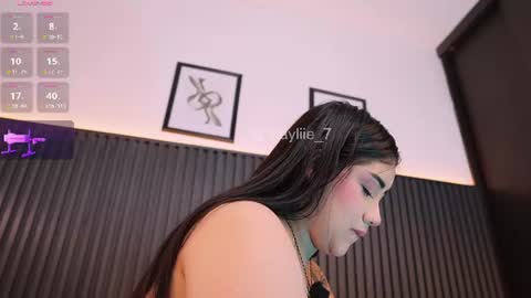 haylie  online show from July 20, 7:33 am