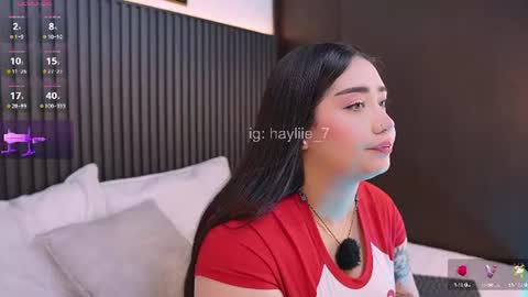 haylie  online show from July 30, 6:43 am