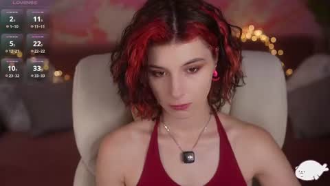 haylaamber online show from July 26, 1:27 pm