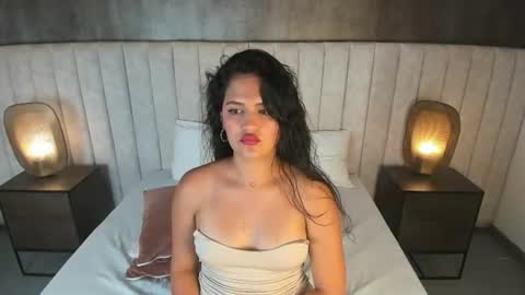 Hayli  online show from August 7, 7:03 pm