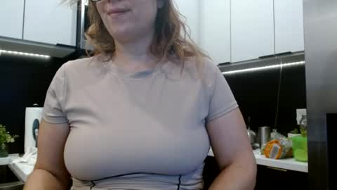 hazel_skye online show from August 3, 2:24 pm