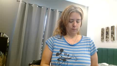hazel_skye online show from August 4, 4:37 pm
