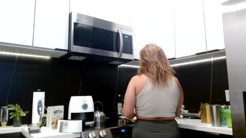 hazel_skye online show from August 8, 3:12 pm
