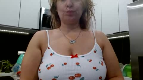 hazel_skye online show from August 9, 3:24 pm