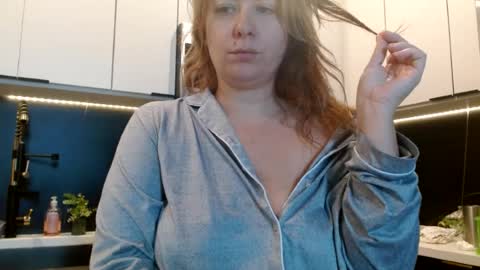 hazel_skye online show from August 14, 2:21 pm