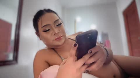 HAZEL MADONNA online show from August 8, 6:19 pm
