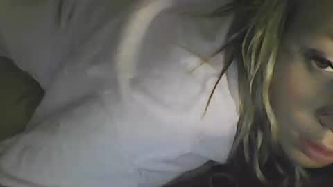 hblondie online show from April 3, 8:22 am
