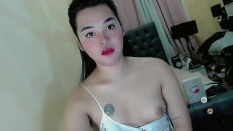 Kylene3 online show from June 26, 9:18 pm