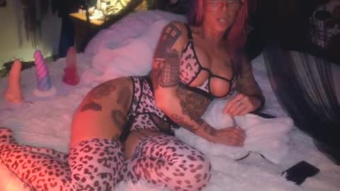 heavenleeleigh online show from July 28, 3:12 am