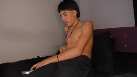 heellboy_ online show from July 27, 11:43 pm