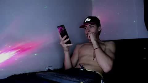 heellboy_ online show from August 10, 10:44 pm