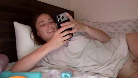 heidi_is_here_72 online show from July 11, 12:16 am