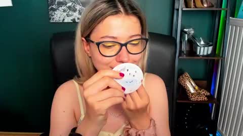 Heidi online show from August 4, 9:50 am