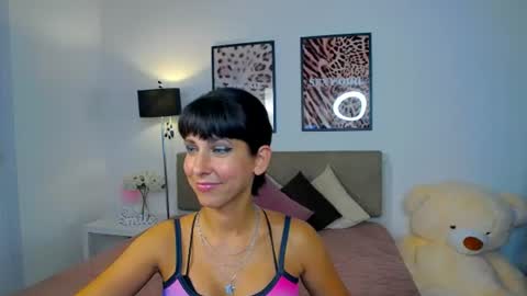 heidieraven online show from July 28, 1:50 pm