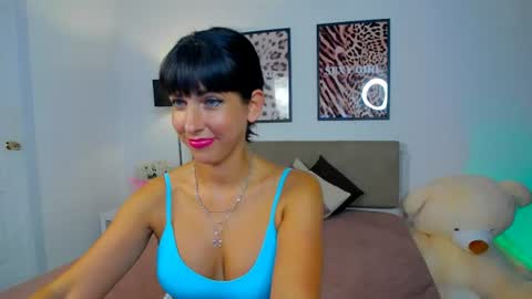 heidieraven online show from August 10, 5:36 pm